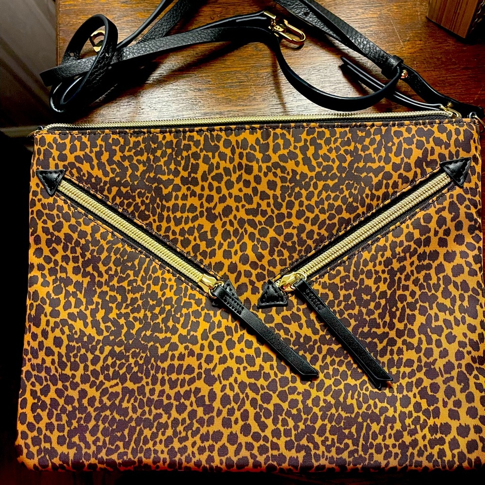 Stella & Dot Lady Boss crossbody bag
